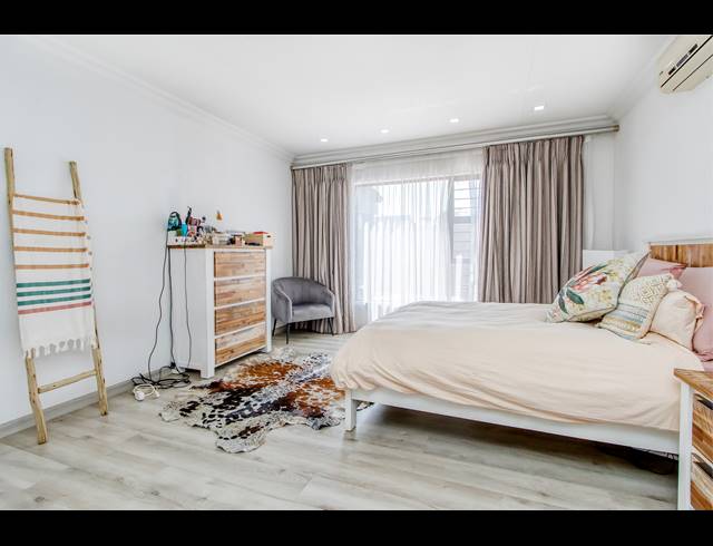 2 BEDROOM HOUSE TO LET IN LONEHILL